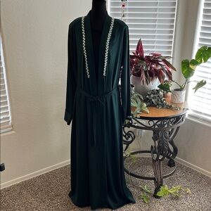 Abaya Forrest Green & Black With Beaded Embellishment’s Size XL NWOT